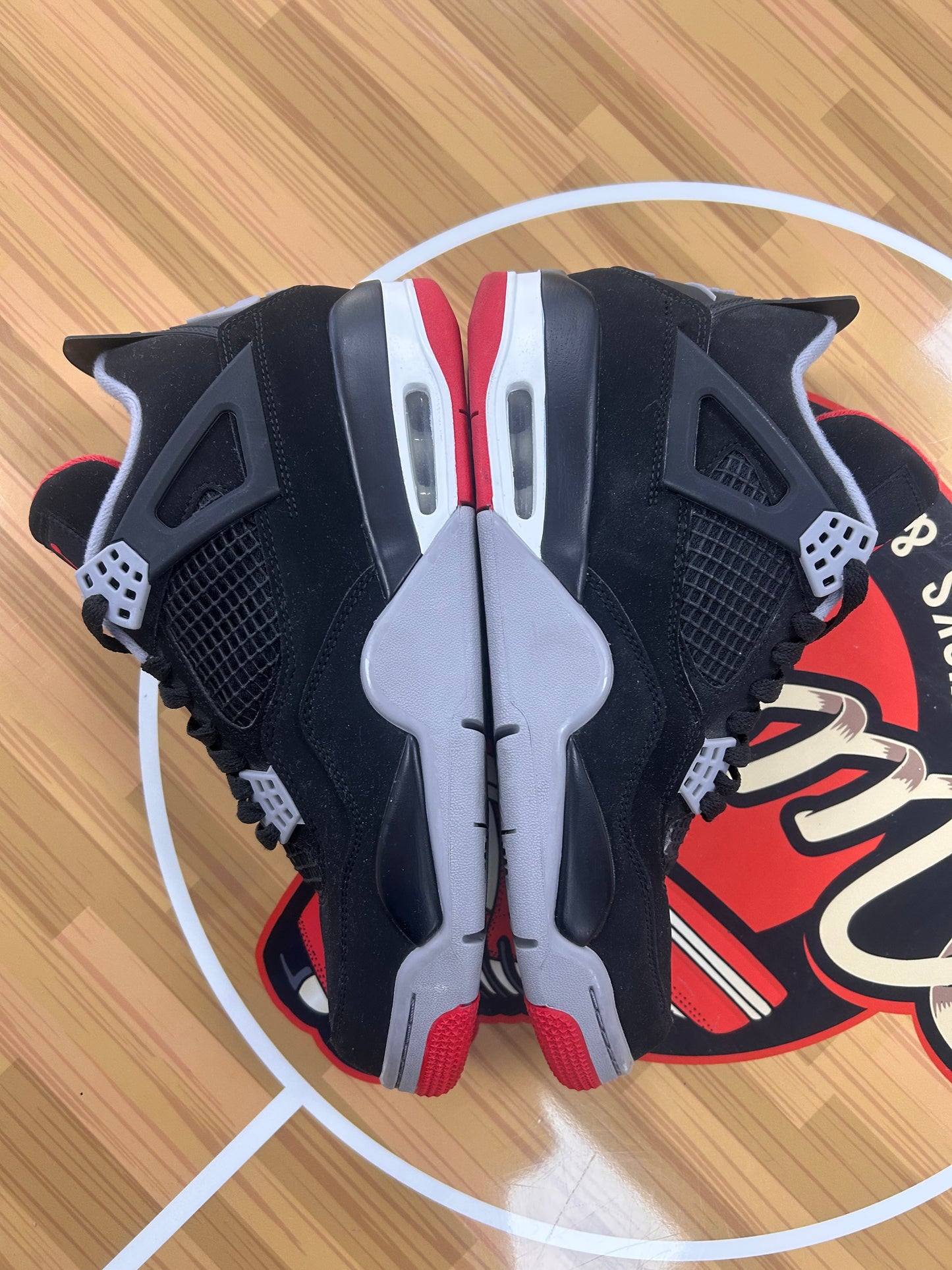 USED Jordan 4 Retro Bred (2019)