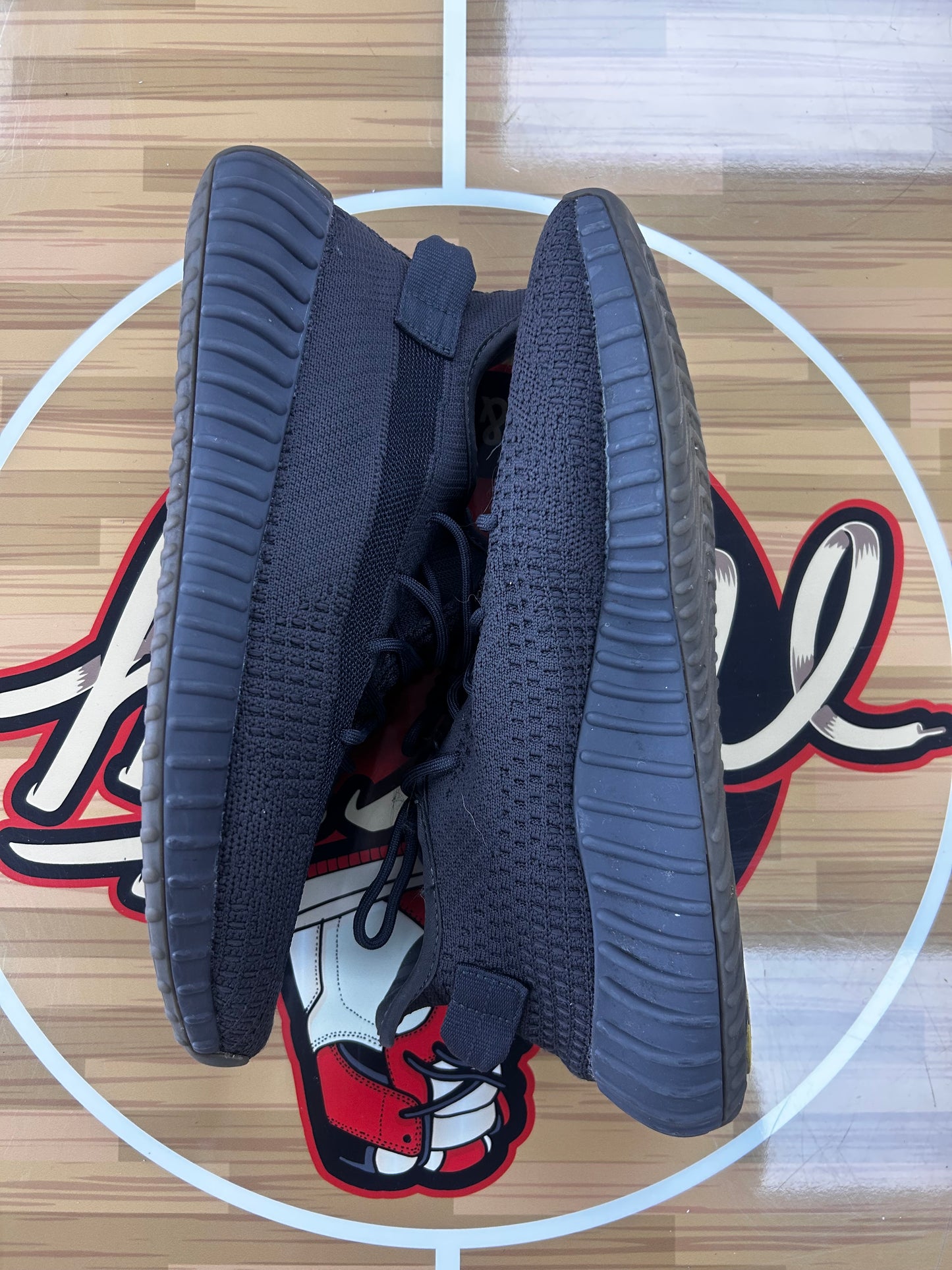 USED Yeezy Boost 350 V2 Cinder