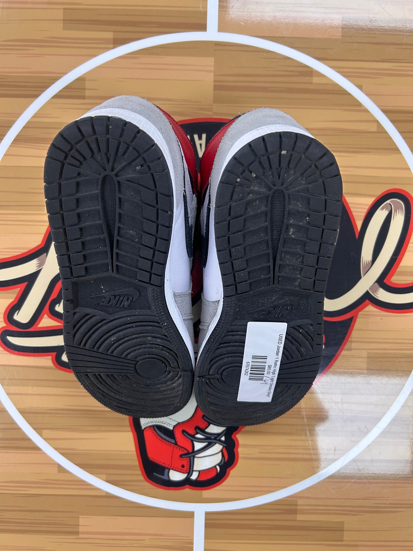 USED Jordan 1 Retro High 'Light Smoke Grey'