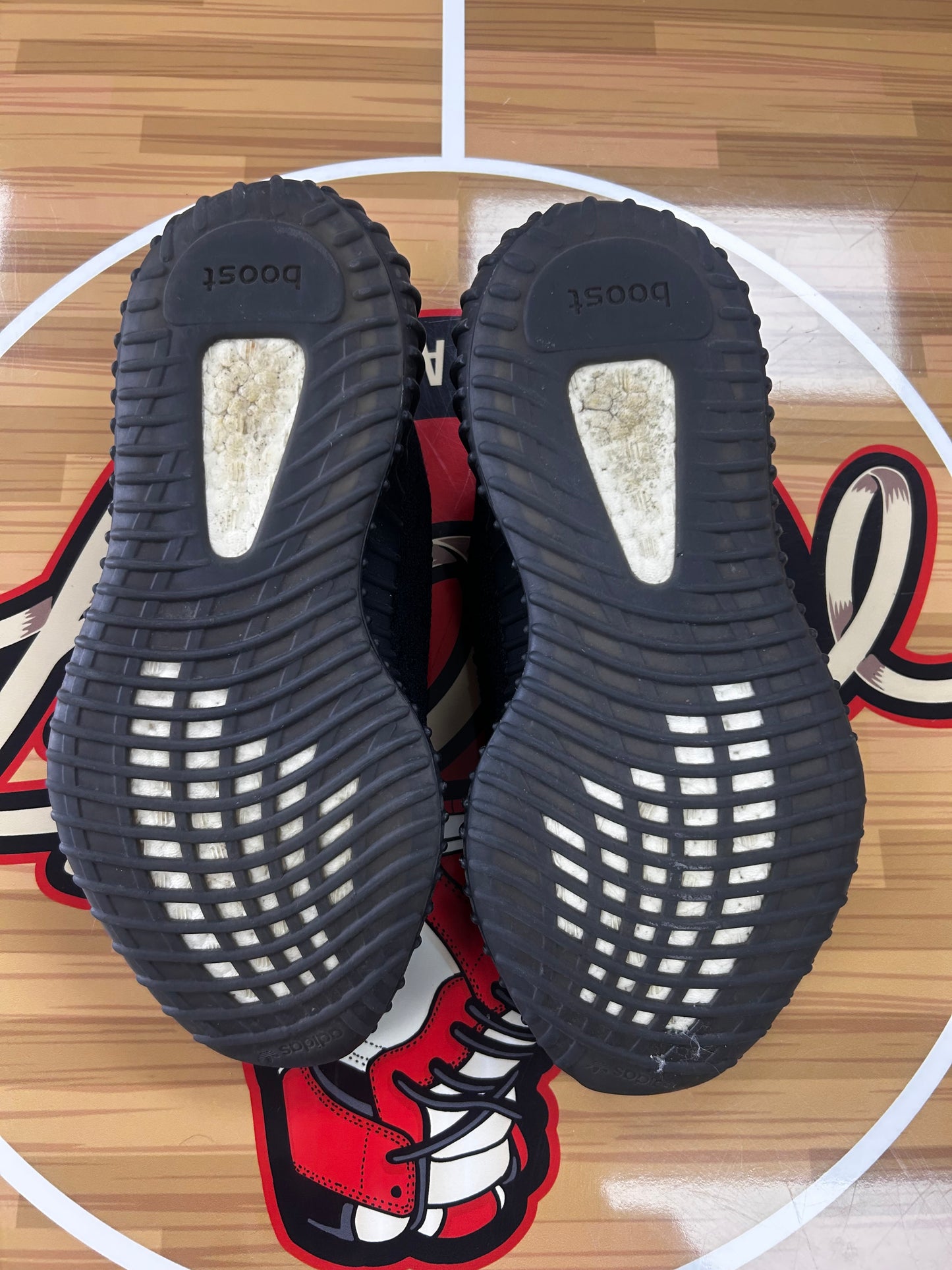 USED Yeezy 350 V2 'low bred'