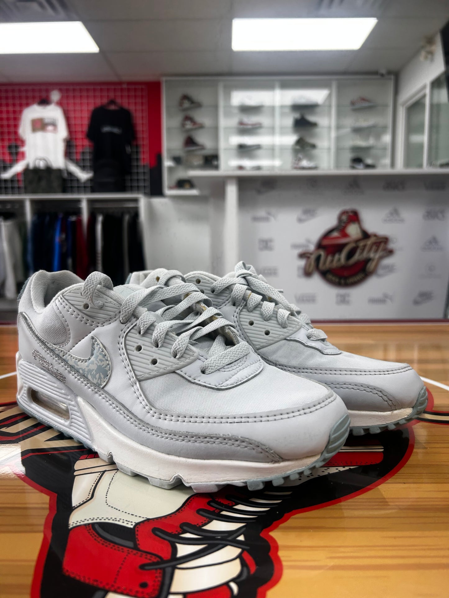 USED Air Max 90s