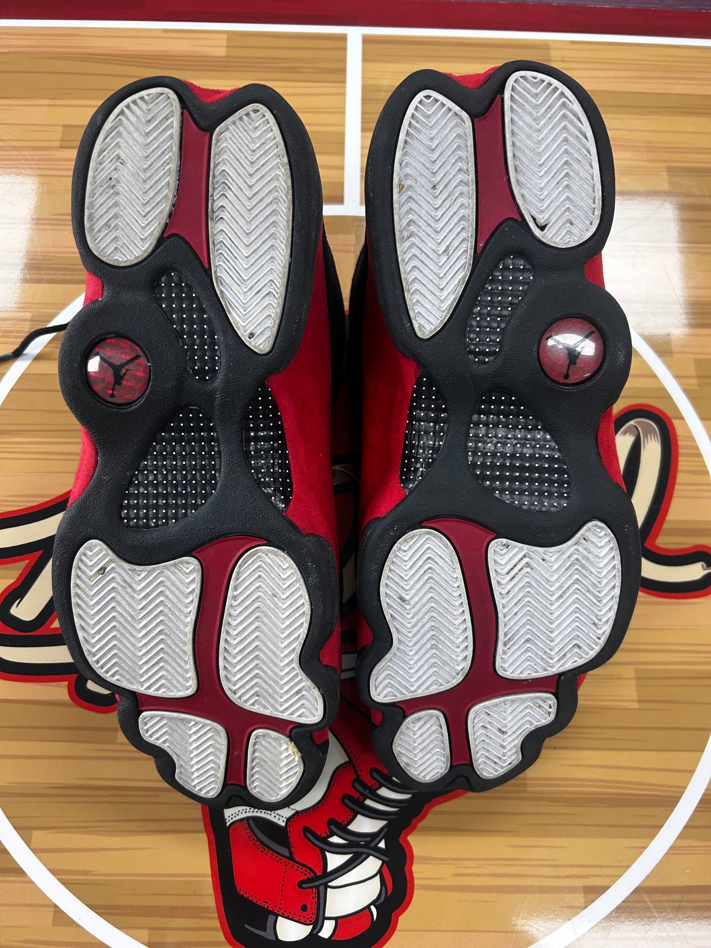 USED Air Jordan 13 Bred