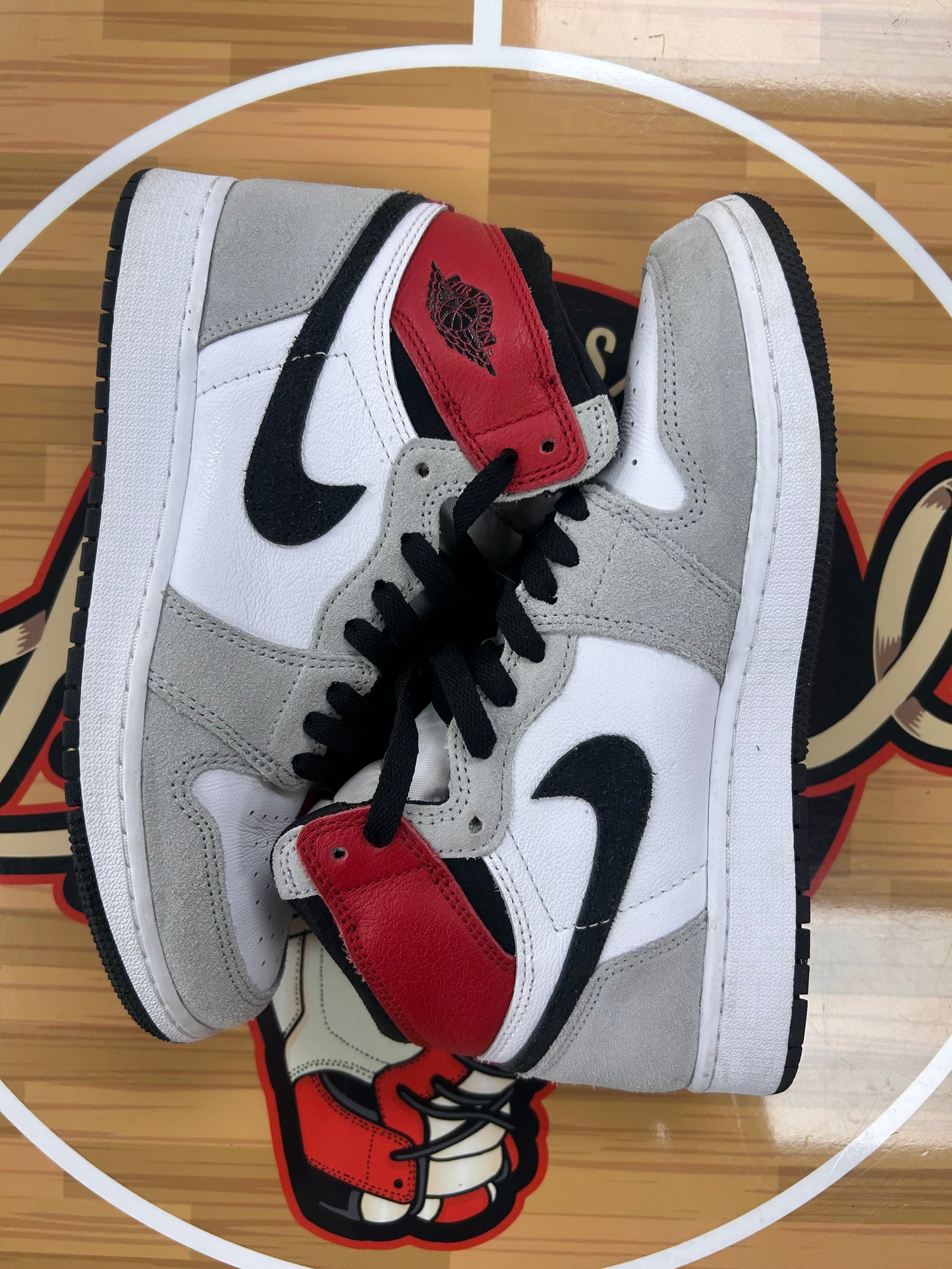 USED Jordan 1 Retro High 'Light Smoke Grey'