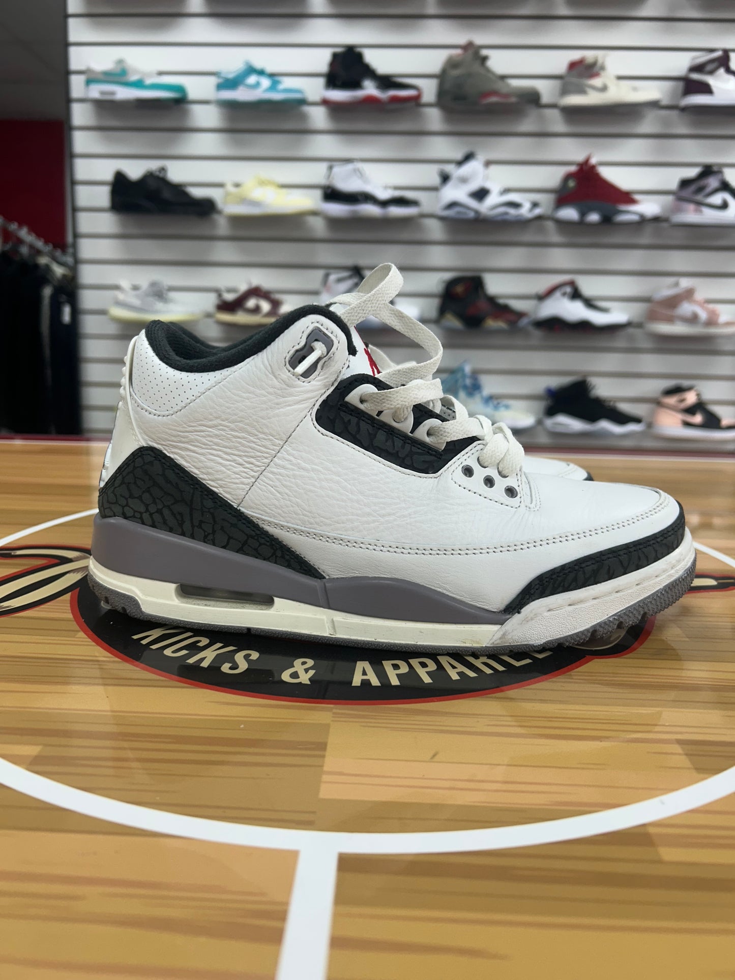 USED Jordan 3 Retro 'Cement Grey'