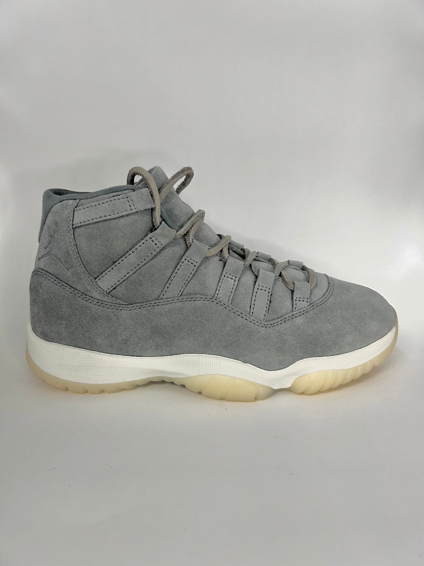Jordan 11 Retro ‘Pinnacle Grey Suede’